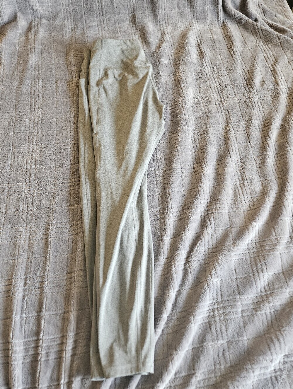 Womans All In Motion Athletic leggings with Side pockets Size Large - Picture 4 of 16